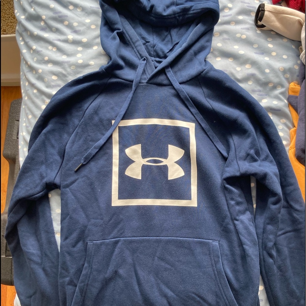 UA hoodie, unworn, too small for me